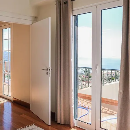 Namaste House I 4* Relogio do Poiso