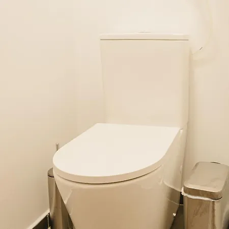 Namaste House I Relogio do Poiso