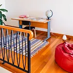 Namaste House I Relogio do Poiso