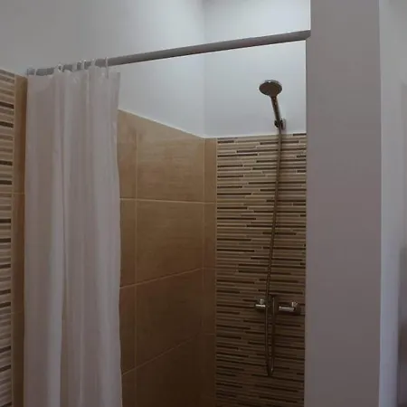 Namaste House I Гостевой дом Relogio do Poiso