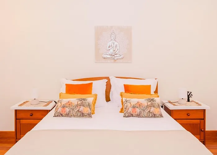 Namaste House I Relogio do Poiso