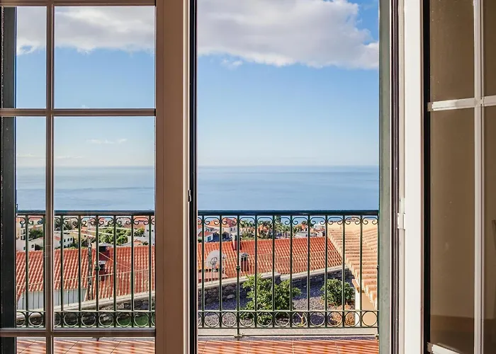 Гостевой дом Namaste House I Relogio do Poiso