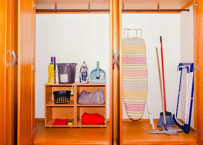 Namaste House I Relogio do Poiso