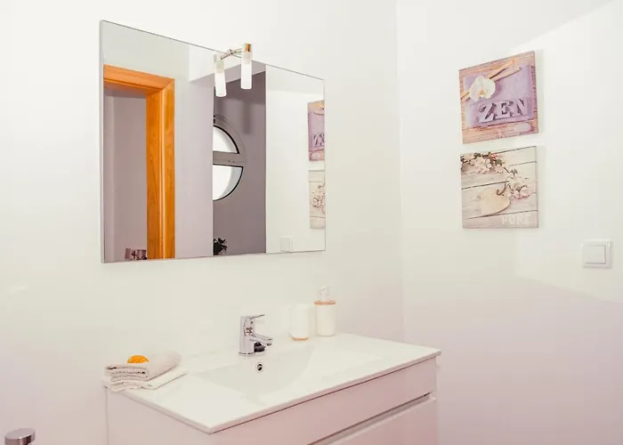 게스트하우스 Namaste House I Relogio do Poiso