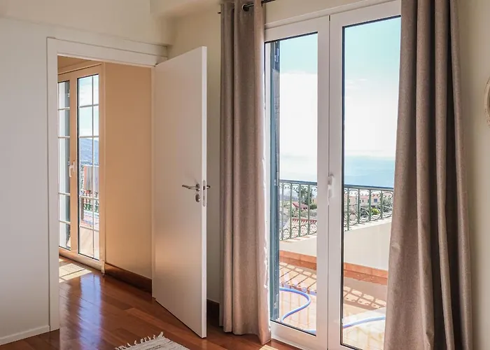 Namaste House I 4* Relogio do Poiso