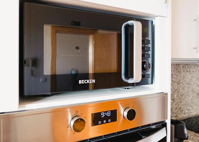 Namaste House I Relogio do Poiso