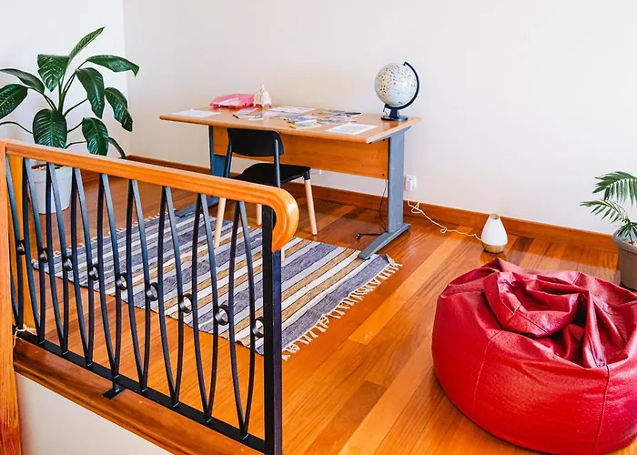 Namaste House I Relogio do Poiso